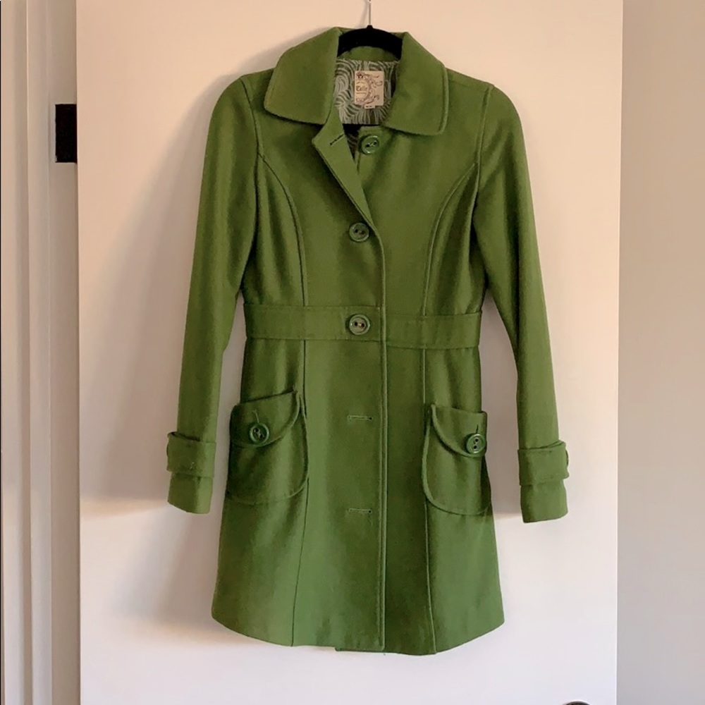 Green pea coat